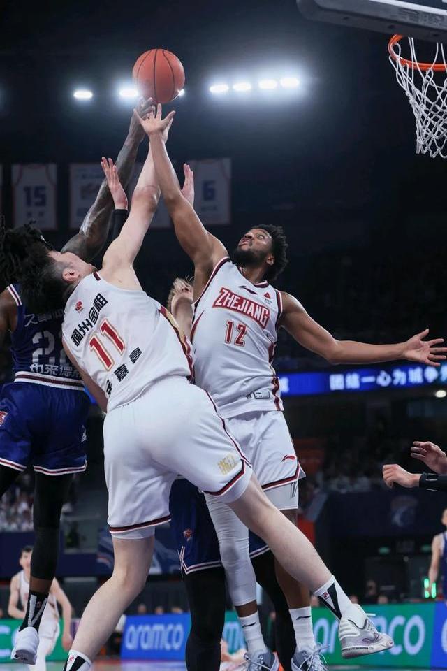 关于上海队爆发神级表现，全国篮球锦标赛被彻底压制，高光操作的信息