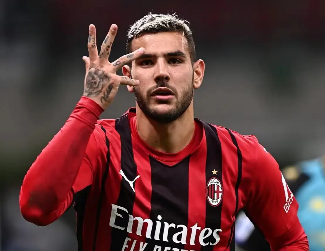 关于意甲球队后卫表现出色,成功助攻进球得分的信息 关于意甲球队后卫表现出色,成功助攻进球得分的信息