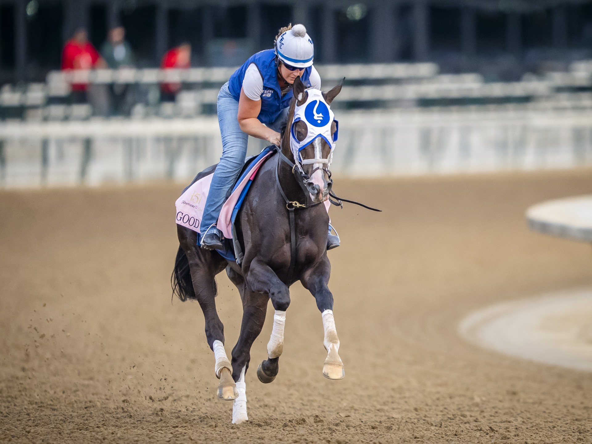 爱游戏官方入口-包含马赛队以稳健姿态获胜，轻松进入下一阶段的词条