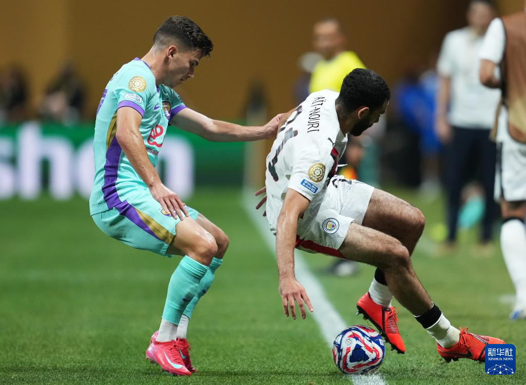 曼城队在国际比赛中展现出色战斗力