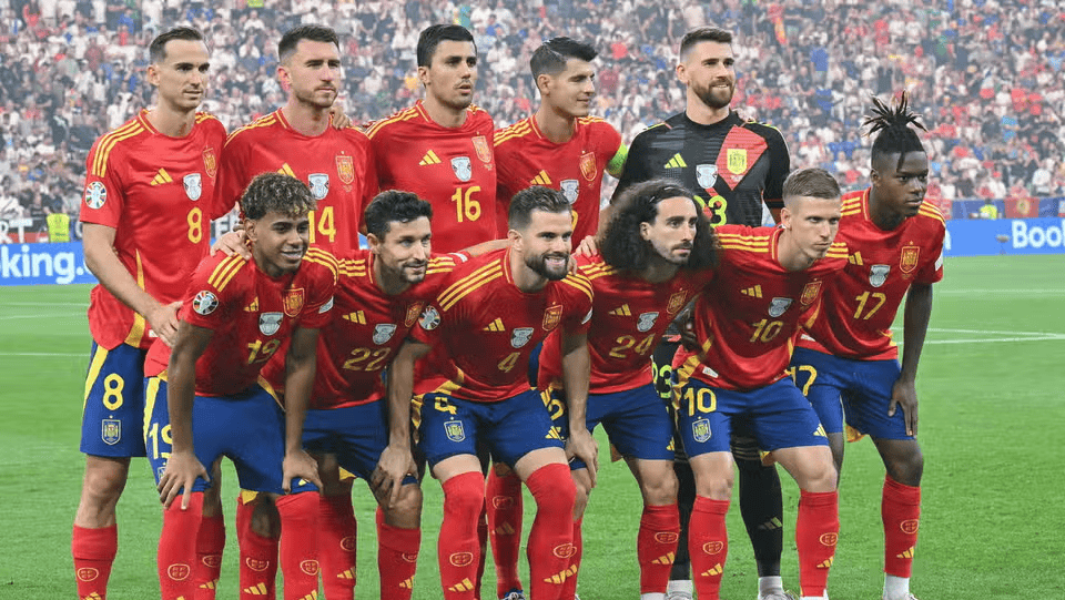 希腊队对阵西班牙队,备战欧洲杯意向赛 希腊队对阵西班牙队,备战欧洲杯意向赛