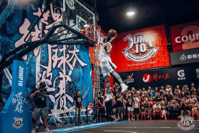 加拿大队士气高昂迎接冠军的挑战 加拿大队士气高昂迎接冠军的挑战