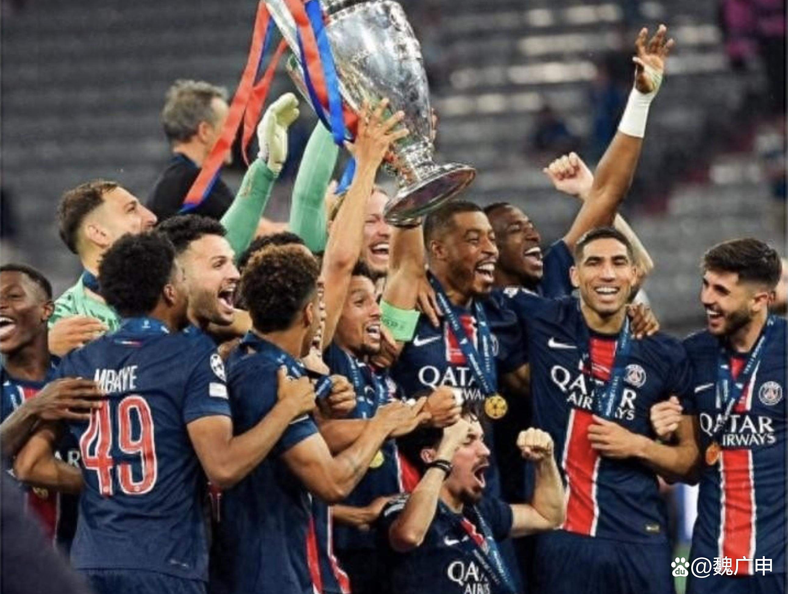 爱游戏中国官网-包含一支球队在国际大赛中斩获胜利，赢得掌声与赞誉的词条