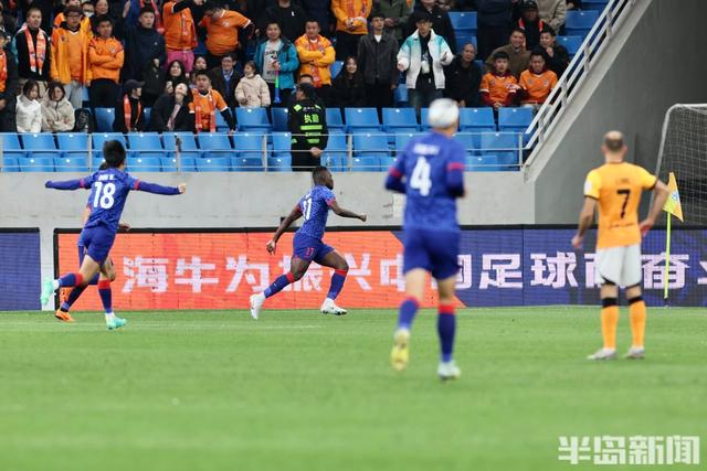 爱游戏中国官网-香港球队主场止步，晋级形势不利