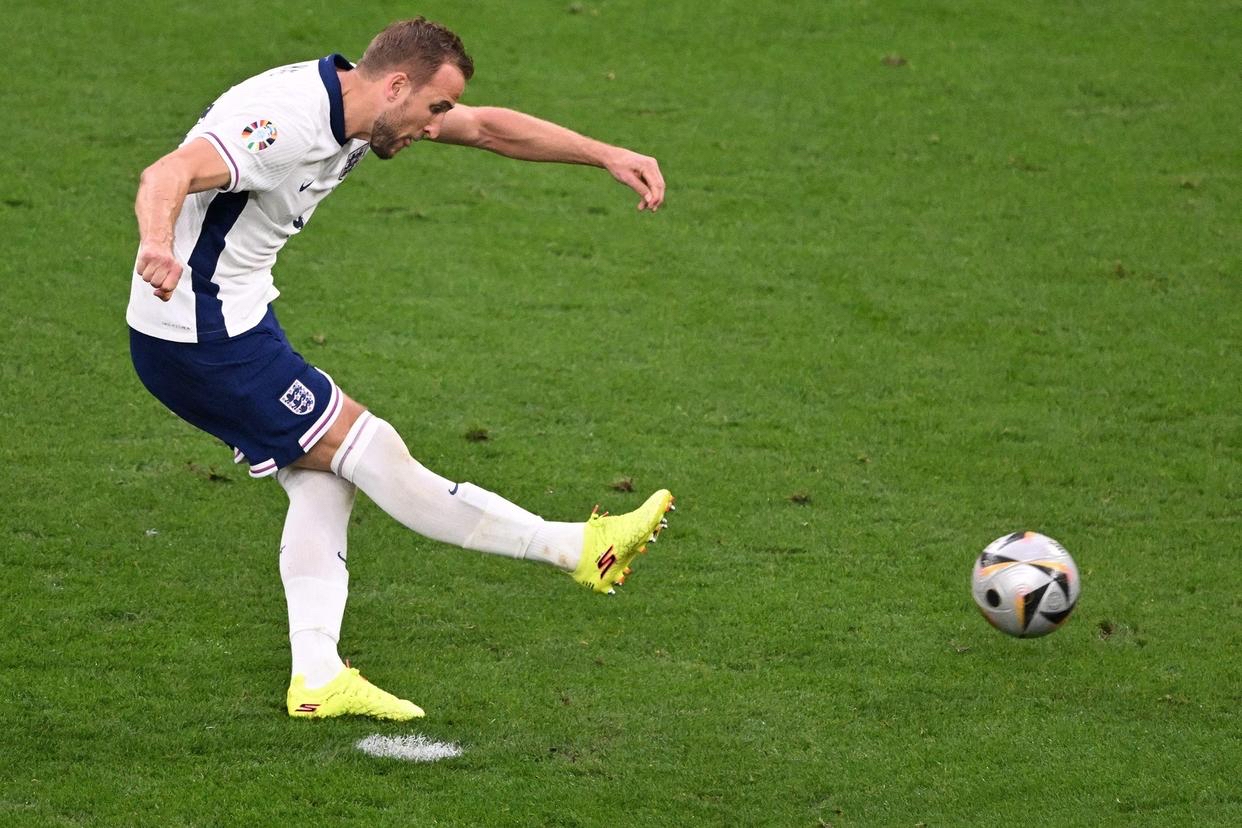 爱游戏官网登录网址-包含红蓝大战：荷兰队对决西班牙一胜一负的词条