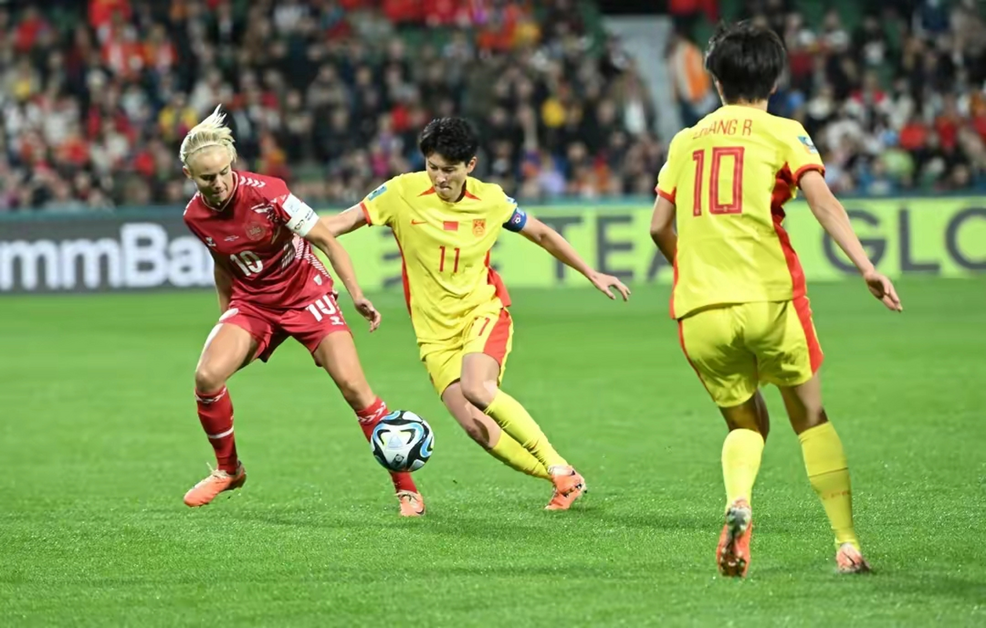 爱游戏网页版-亚洲足球领域发展迅速，国际地位逐渐提升