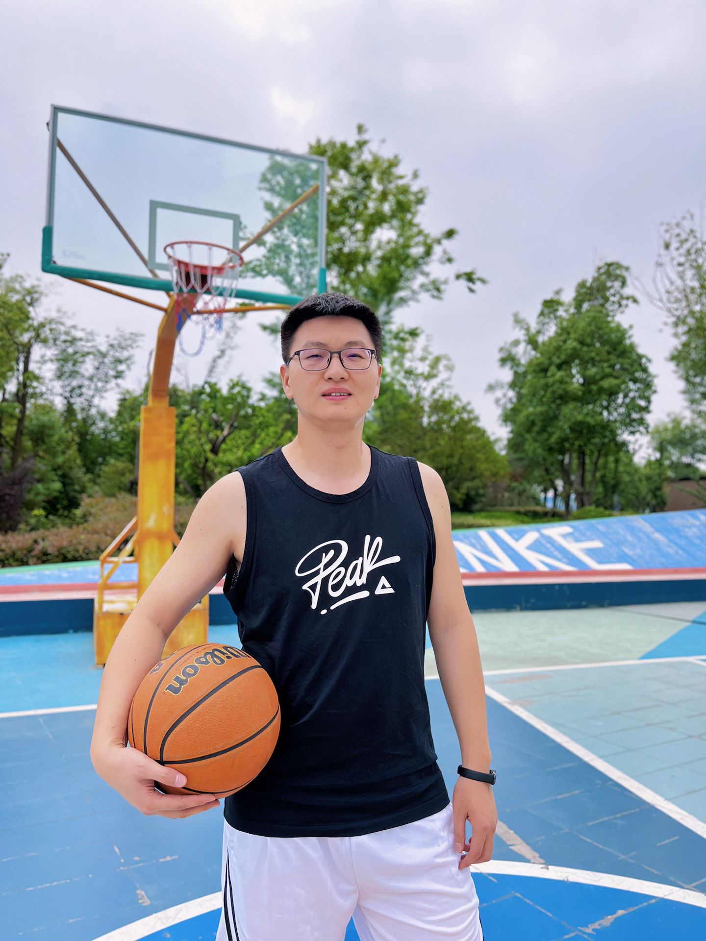 爱游戏app下载-篮球明星在社交媒体上晒出健身照