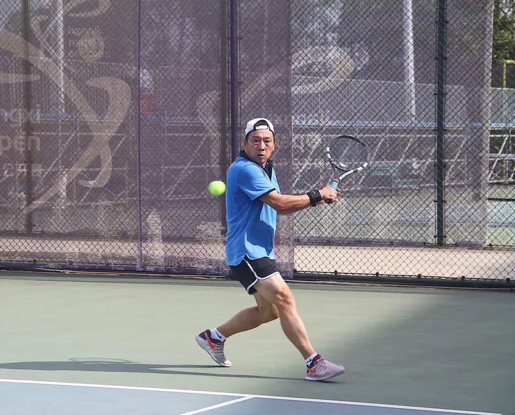 爱游戏在线登录-大赛牵动无数心弦，选手全神贯注