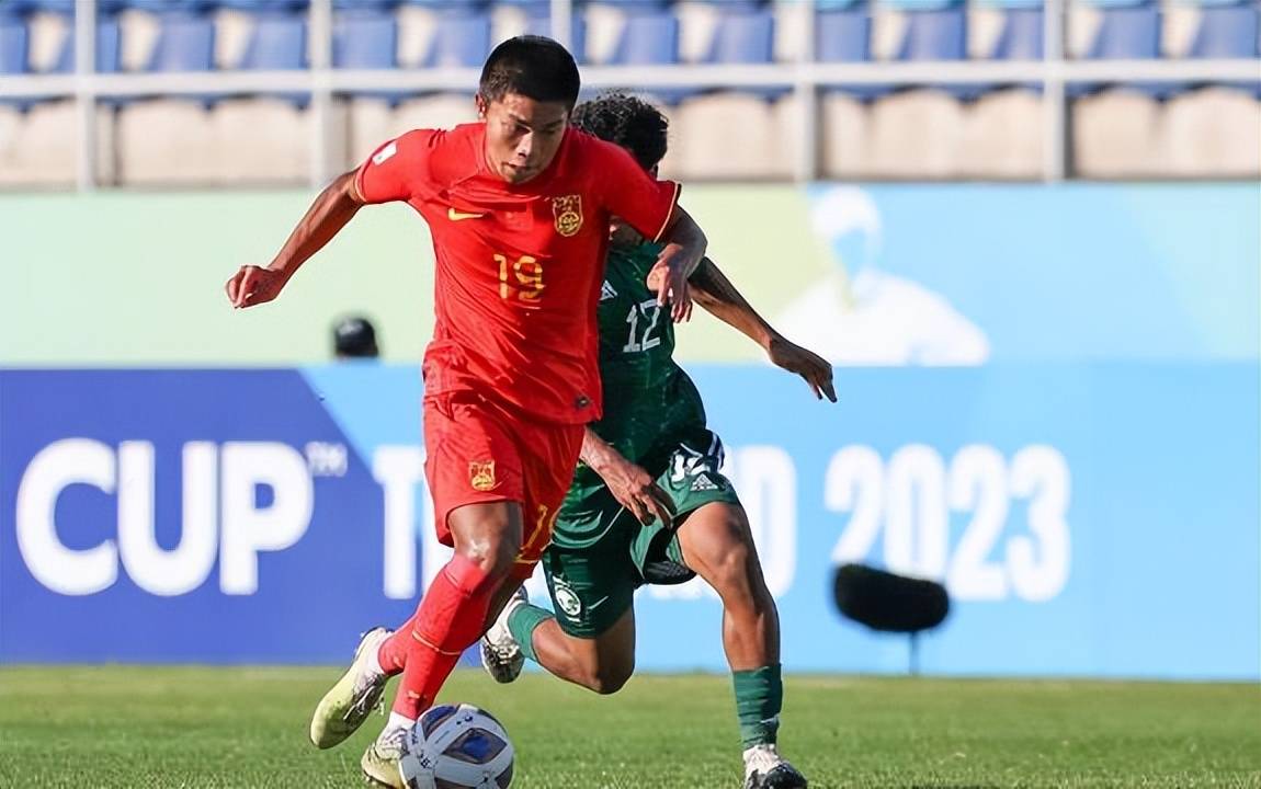 爱游戏链接-上港主场大胜鲁能，领跑位置更加巩固！的简单介绍