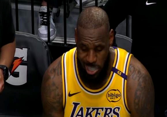 爱游戏网页版入口-包含湖人队遭遇连败，卫冕之路艰辛的词条