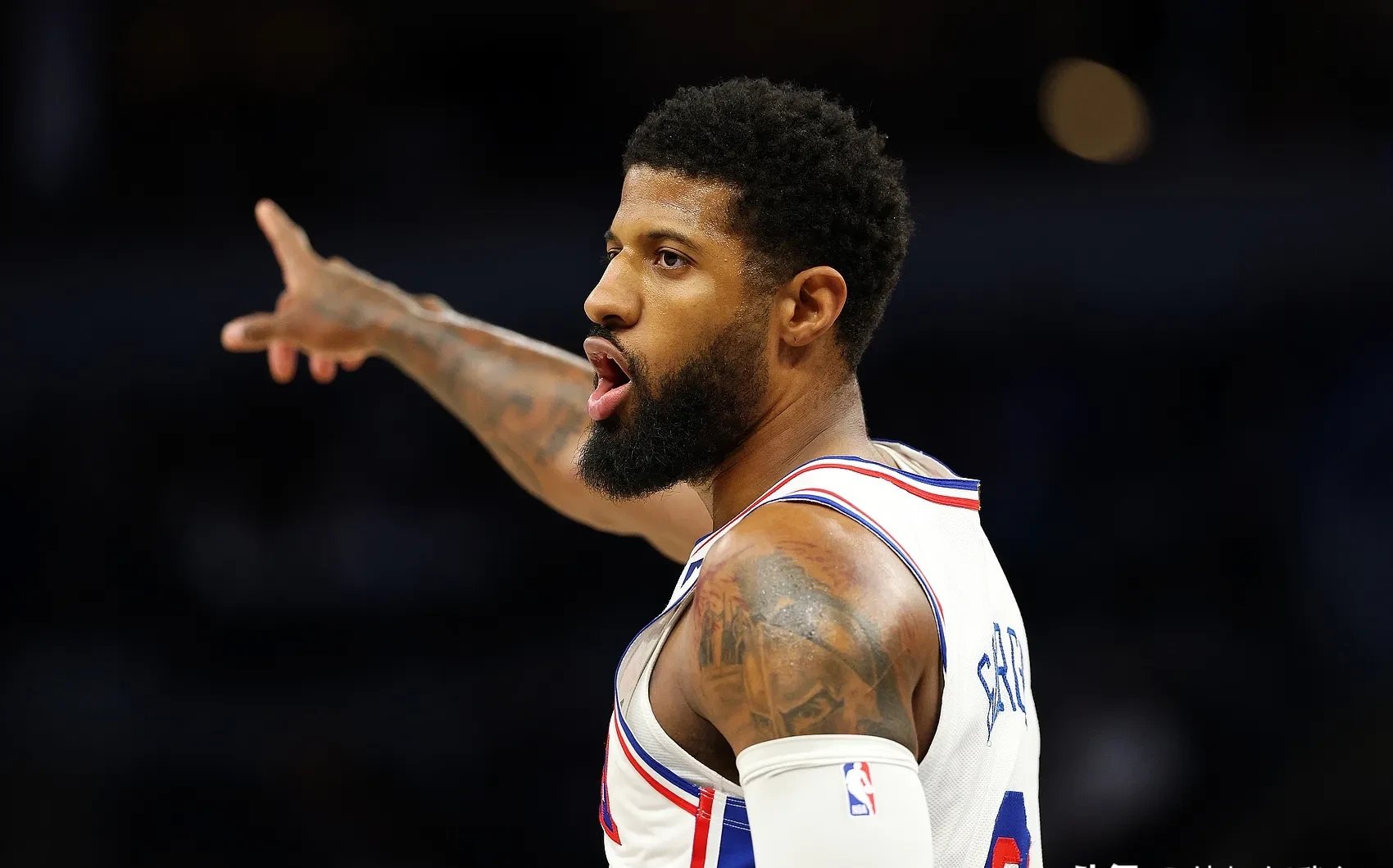 快船主场逆转掘金,乔治砍下31分的简单介绍 快船主场逆转掘金,乔治砍下31分的简单介绍