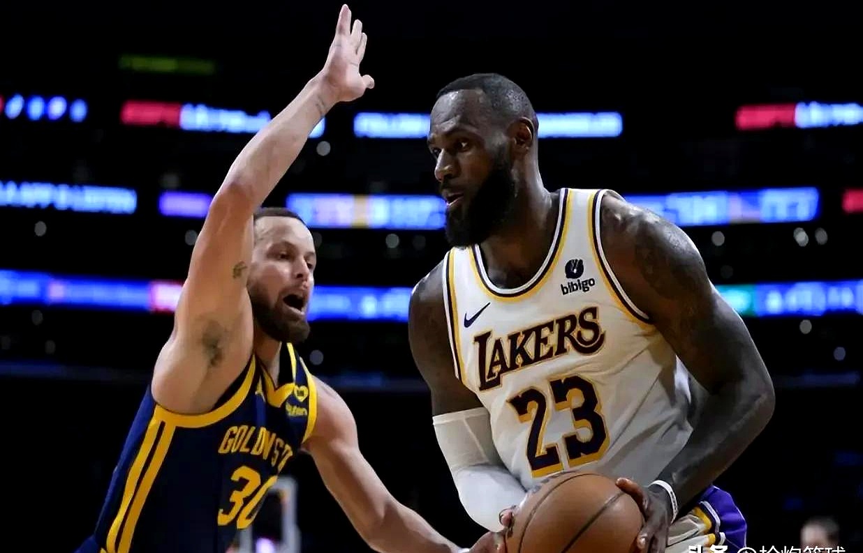 勇士与湖人迎来关键对决 勇士与湖人迎来关键对决