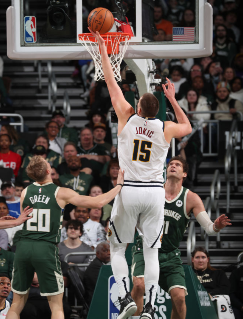 包含雄鹿主场大胜雷霆,继续保持胜利势头的词条 包含雄鹿主场大胜雷霆,继续保持胜利势头的词条