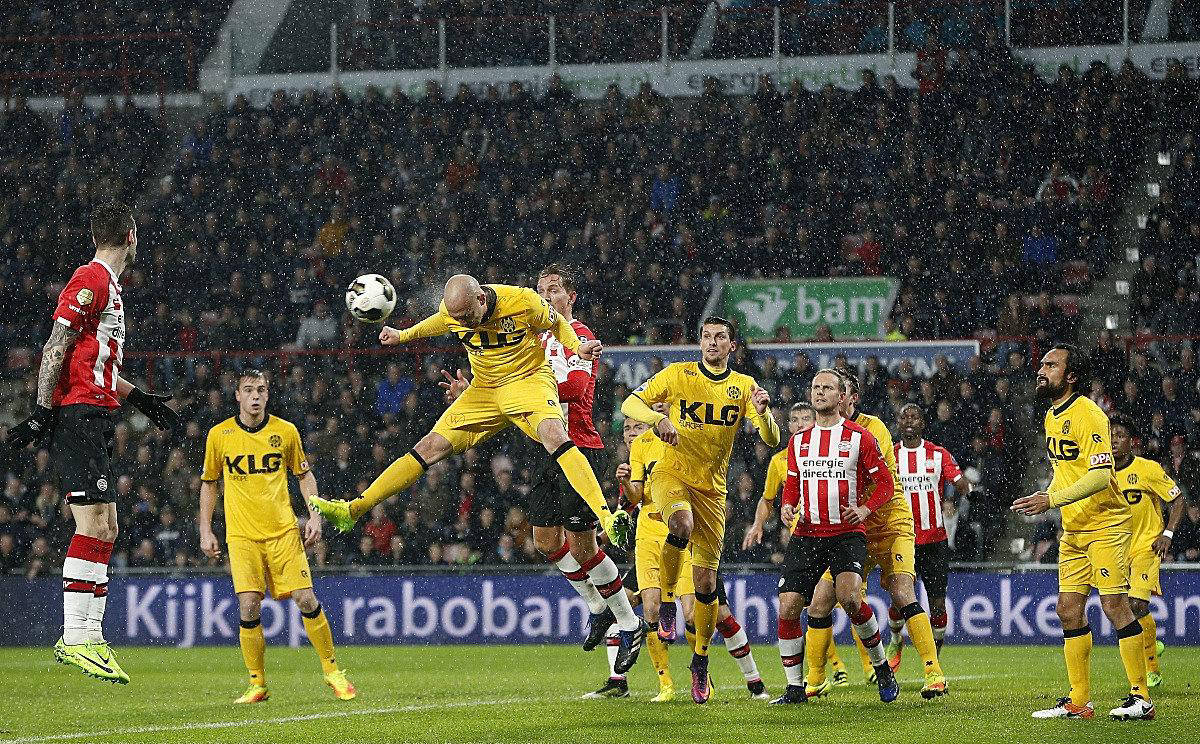 爱游戏中国官网-阿贾克斯主场告捷，发挥实力取胜