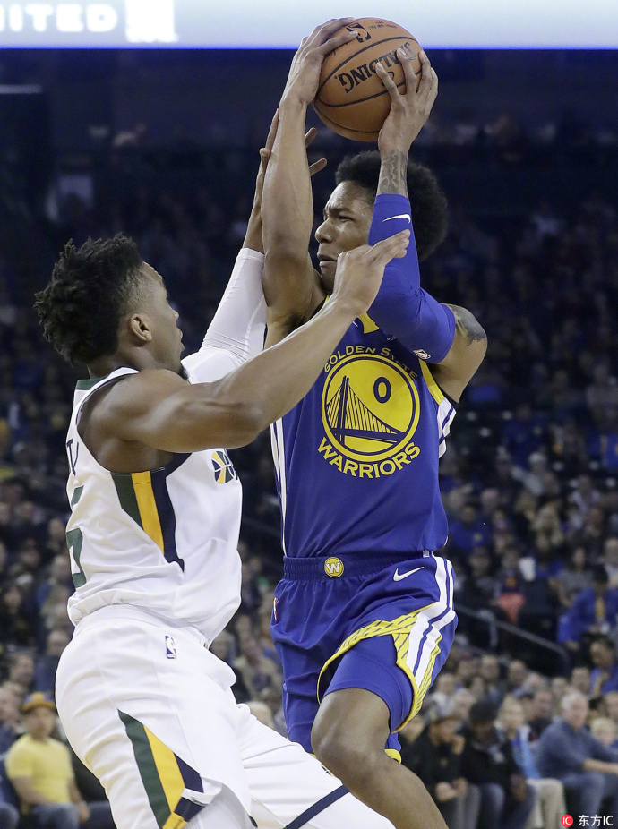 水晶宫客场大胜,关键三分提振士气的简单介绍 水晶宫客场大胜,关键三分提振士气的简单介绍